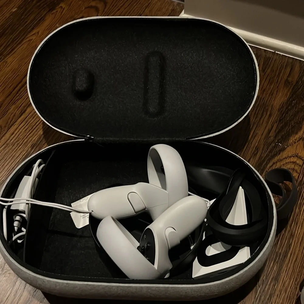 A oculus quest at 2. Has bean used about 2 times and is in perfected condition